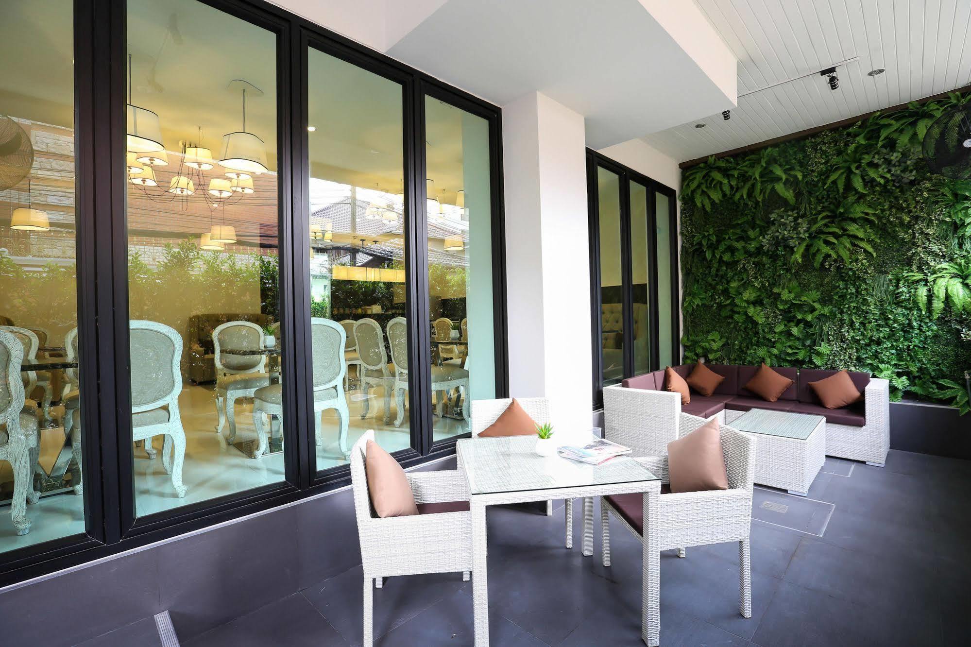 The Sathon Vimanda Hotel Bangkok Exterior foto